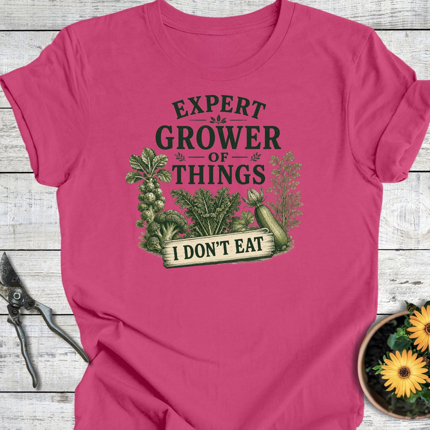 Printify T-Shirt Berry / S Expert Grower T-Shirt