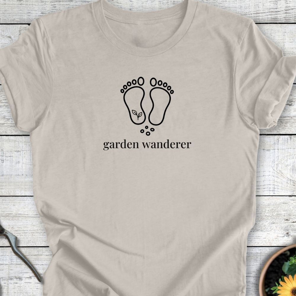 Printify T-Shirt Heather Dust / S garden wanderer T-Shirt